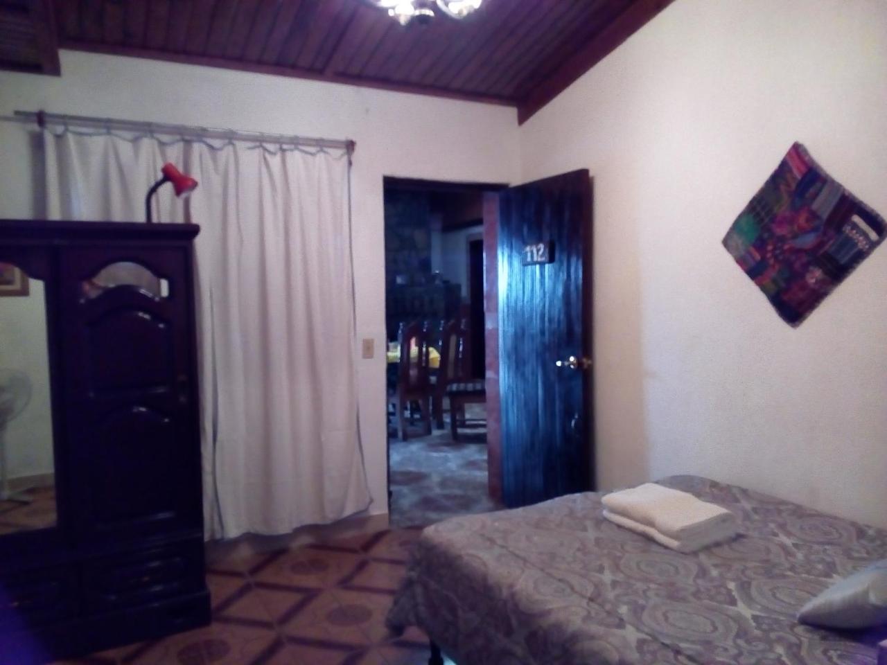 Hotel Nuestro Sueno San Antonio Palopó Εξωτερικό φωτογραφία
